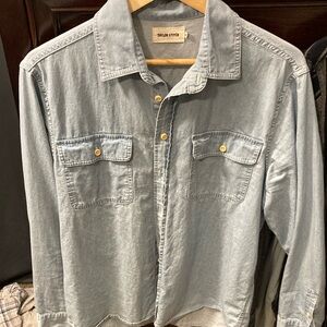 Taylor stitch ledge shirt in sunbleached  denim medium